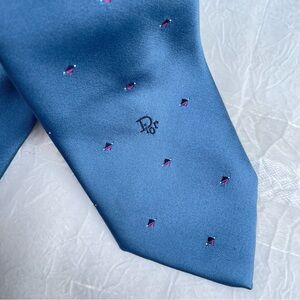 Christian Dior Elegant Blue Tie with  Geometric Accents